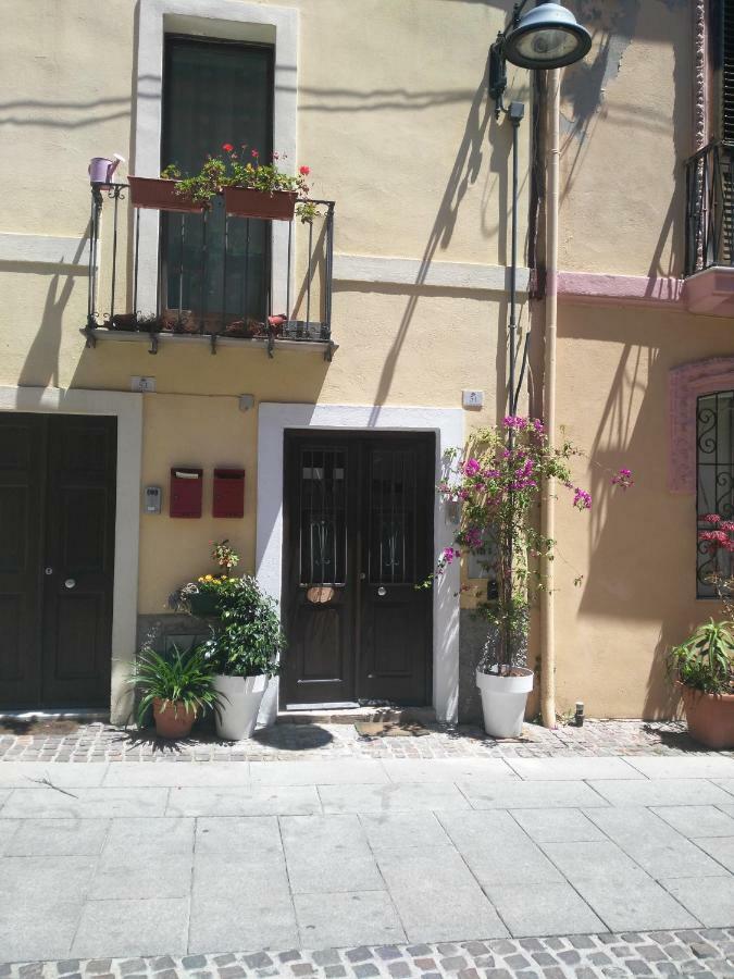 Cozy Loft In The Heart Of Cagliari Villa Exterior photo
